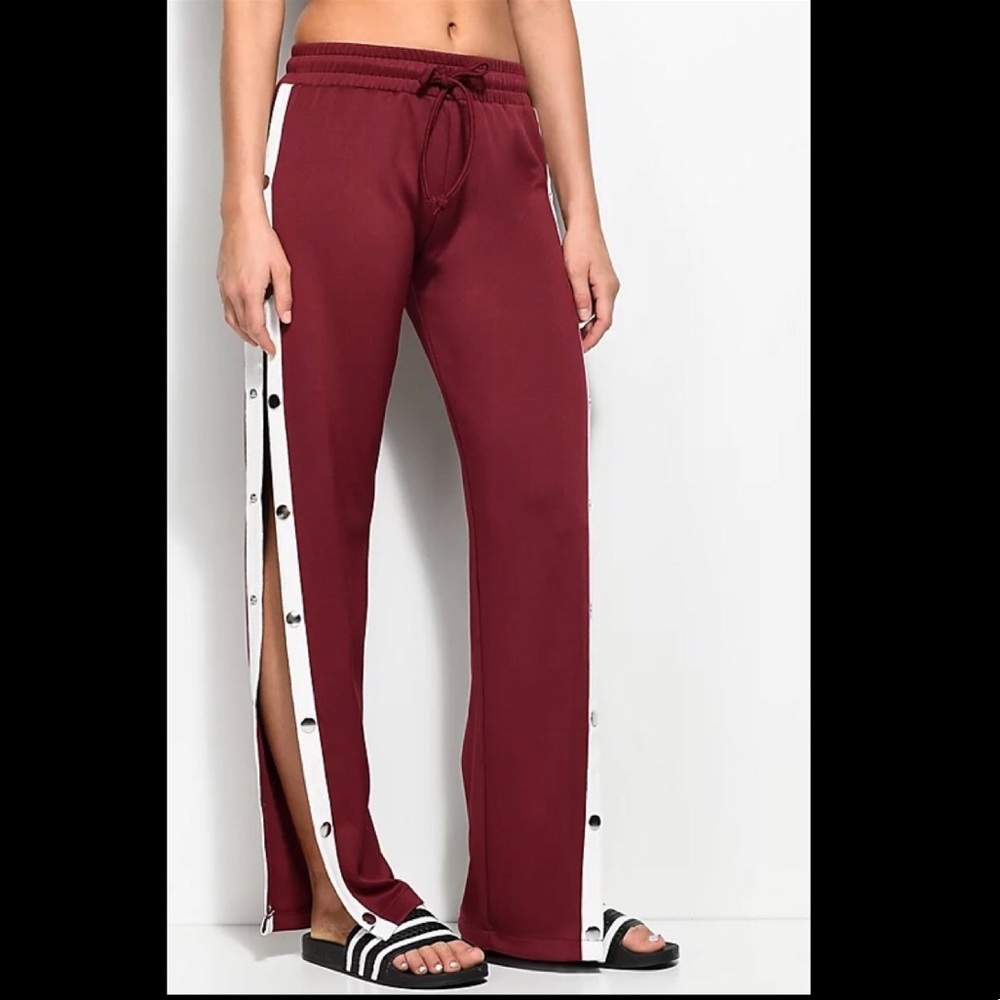 ✨Zumiez Rip Away Sweat Pants
